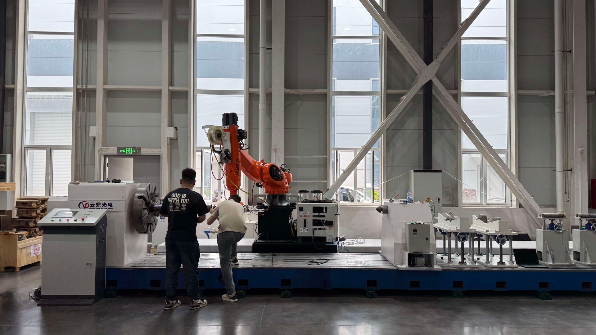 Robot based Shaft laser cladding machine