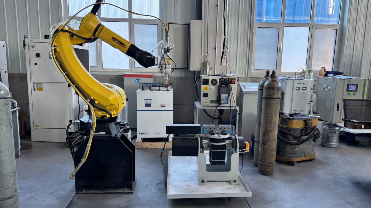 Standard Robot Based Laser Cladding Machine