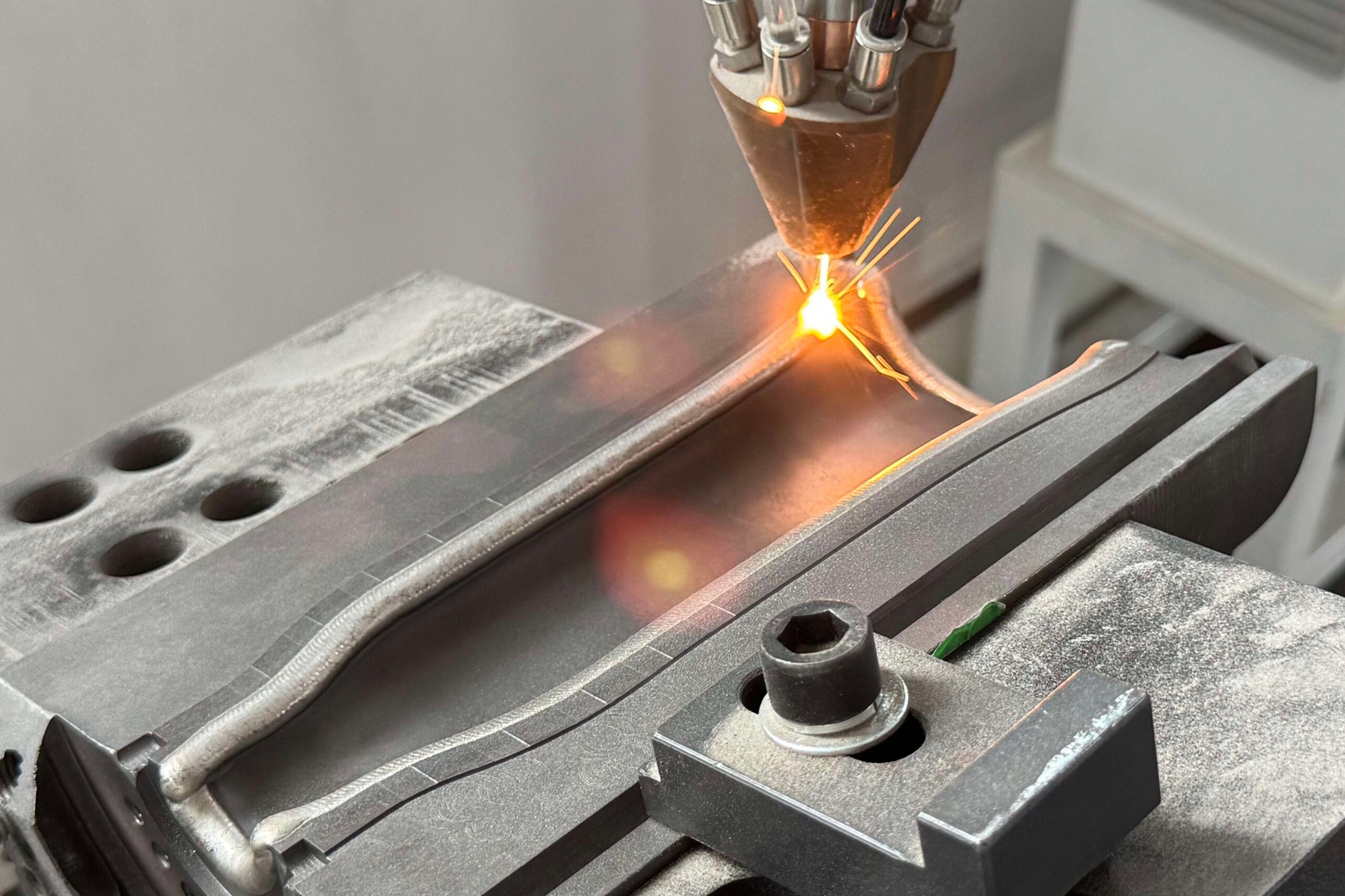 Glass mould laser cladding machine